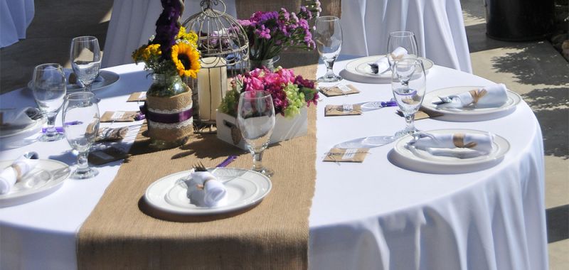 Pressed White Tablecloth with Runner