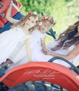 Winding Path Gardens Wedding Props